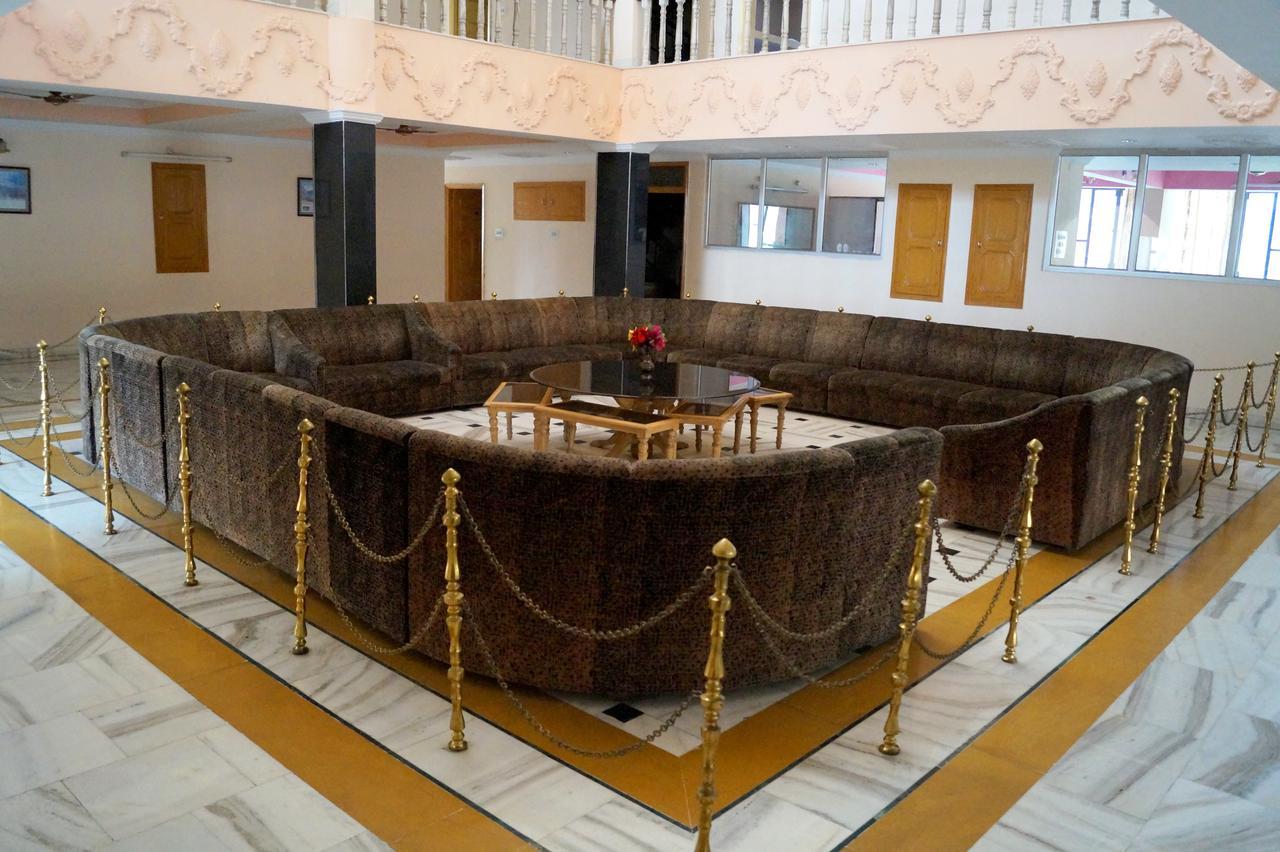 Hotel Uday Palace Pipalkoti Экстерьер фото