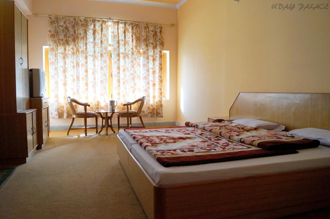 Hotel Uday Palace Pipalkoti Экстерьер фото