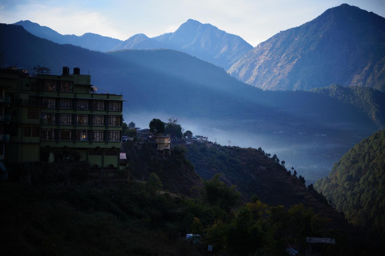 Hotel Uday Palace Pipalkoti Экстерьер фото